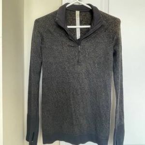 Lululemon Jacket - Size 2 - Dark green/black micro pattern